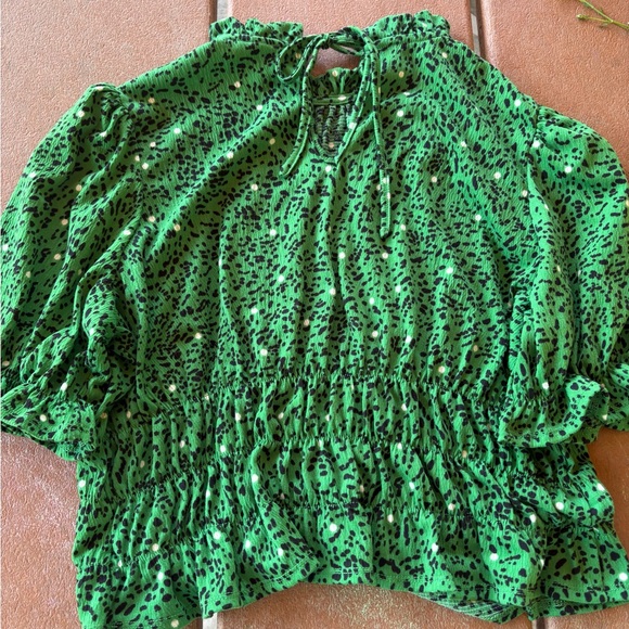 Who What Wear Green and Black Textured Top - Picture 3 of 5